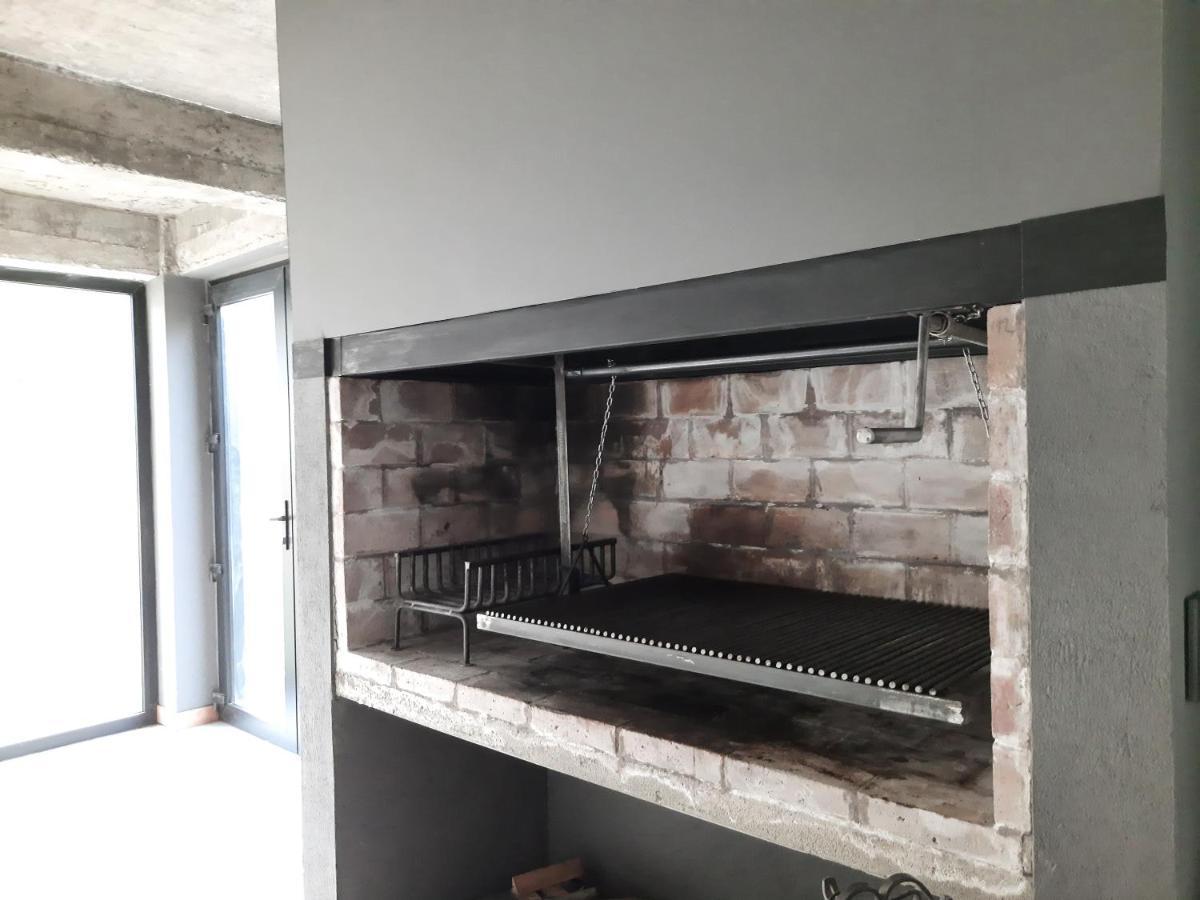 אושואיה Casa De Invitados Con Parrilla Y Horno A Lena מראה חיצוני תמונה